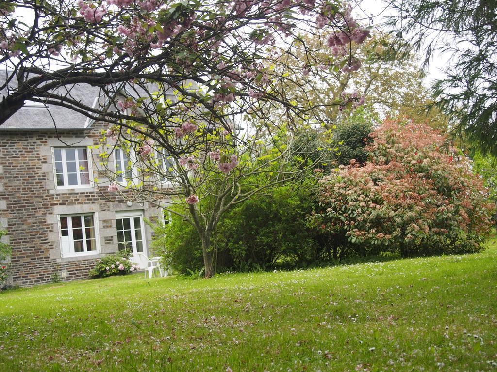 St Michel Villa Vains Buitenkant foto